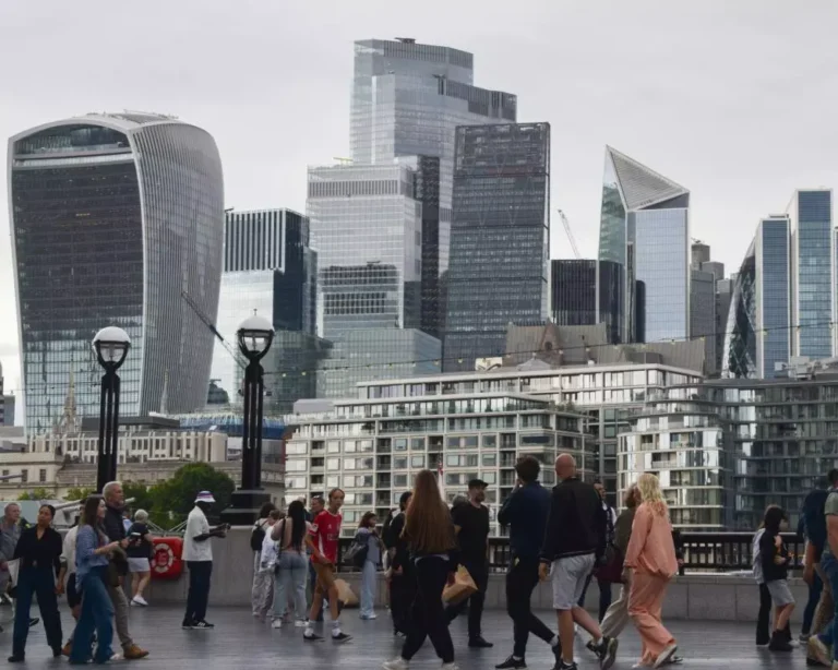 UK services sector records biggest fall in orders in nearly three years