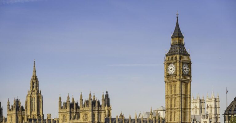 Government unveils toughest crackdown on late payments to support SMEs