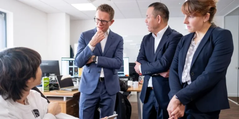 UK business activity grows at slowest pace in five months