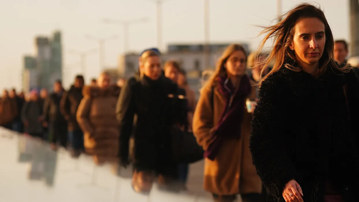 UK firms axe jobs at fastest pace for almost four years