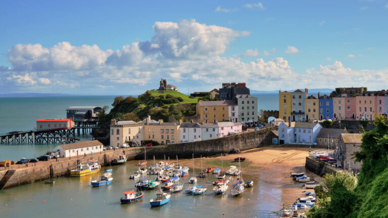 Best Places to Stay in Wales to Choose