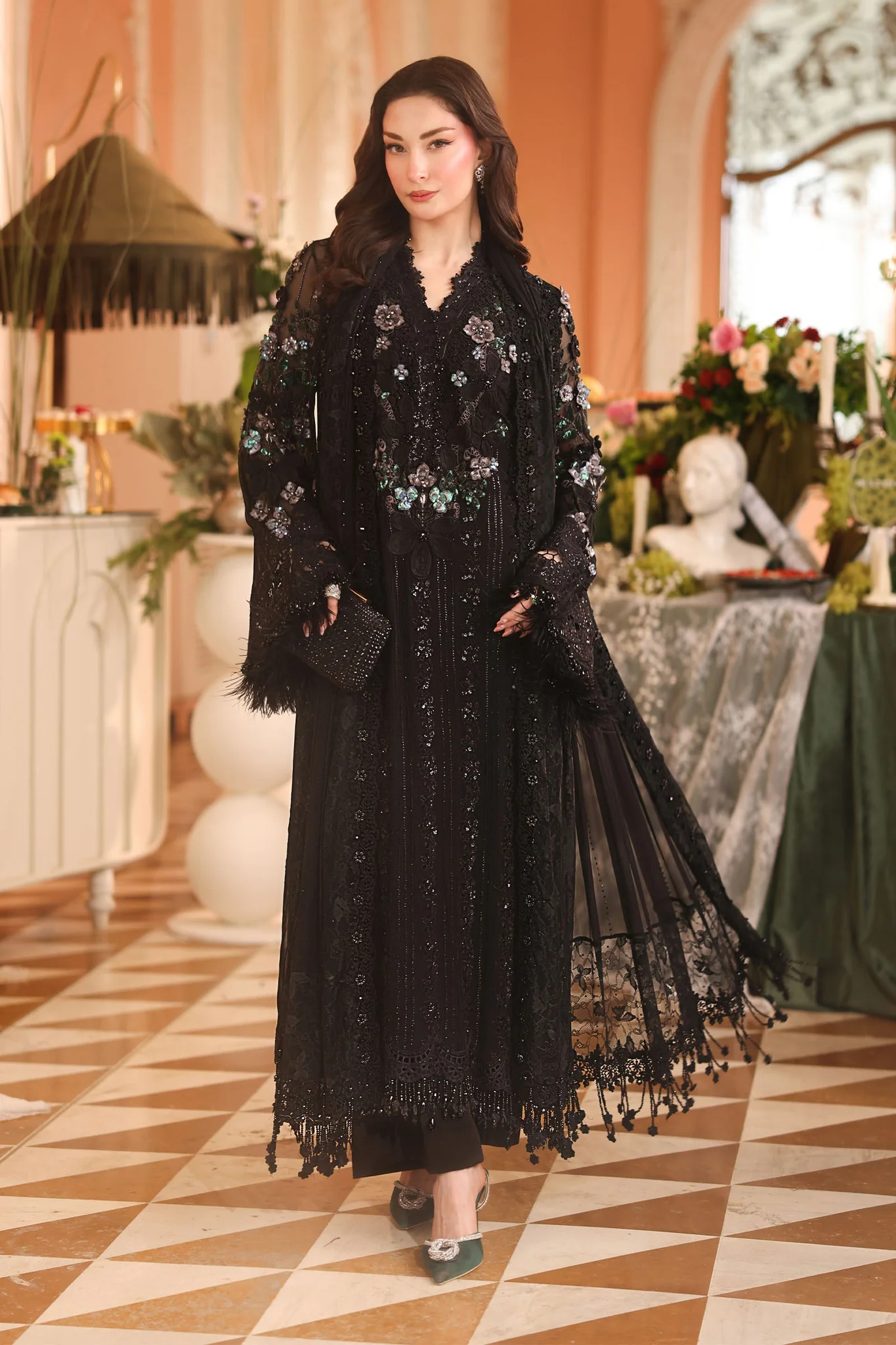 Ladies Pakistani Clothes