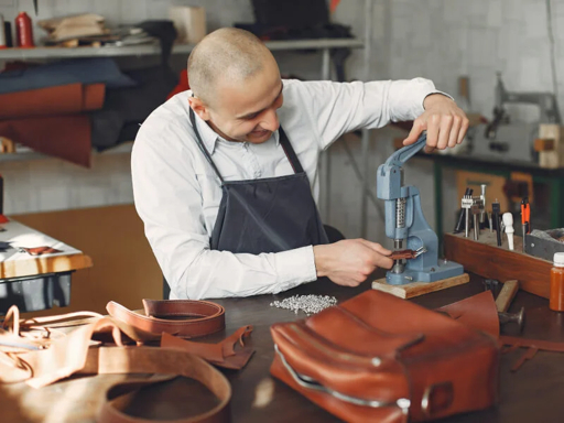 5 Best Leather Accessories Shops in Plymouth – Discover bags belts and everyday extras