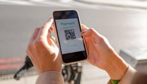 7 Checks Before Scanning a Payment QR Code in the UK